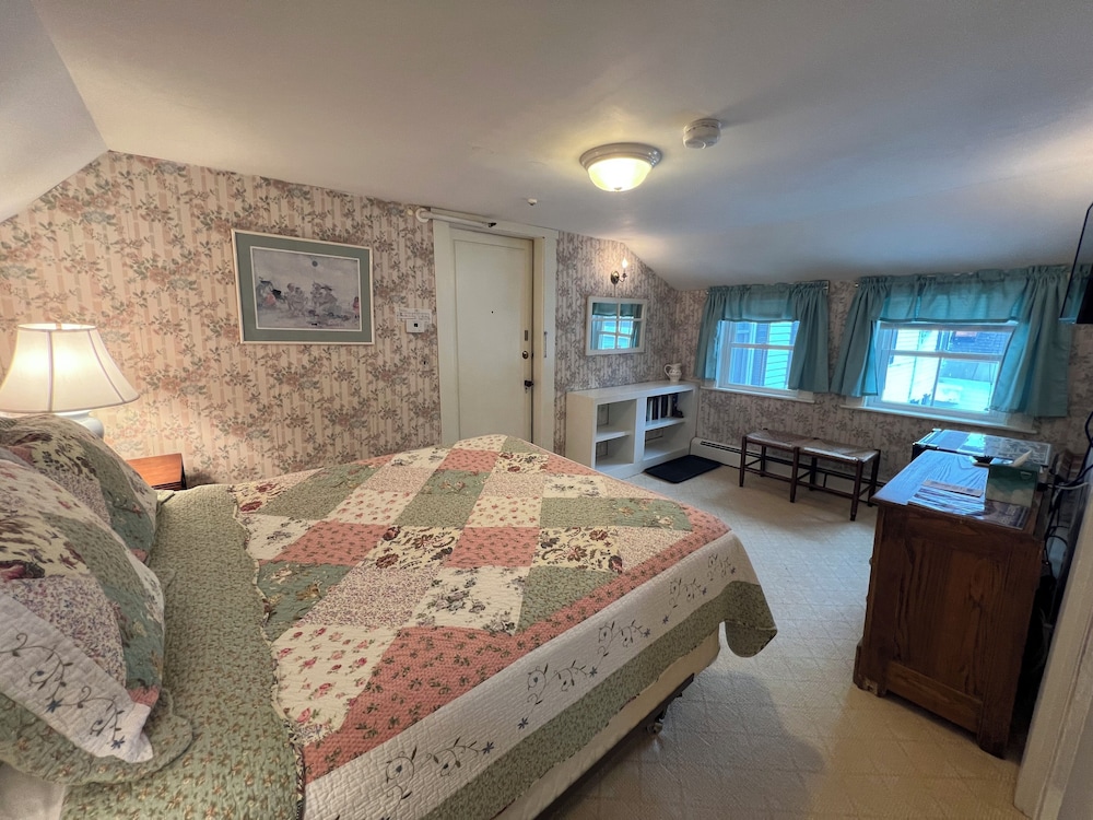 Echo Lake Inn - photo 28