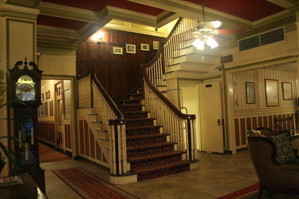 Yankee Pedlar Inn - photo 14