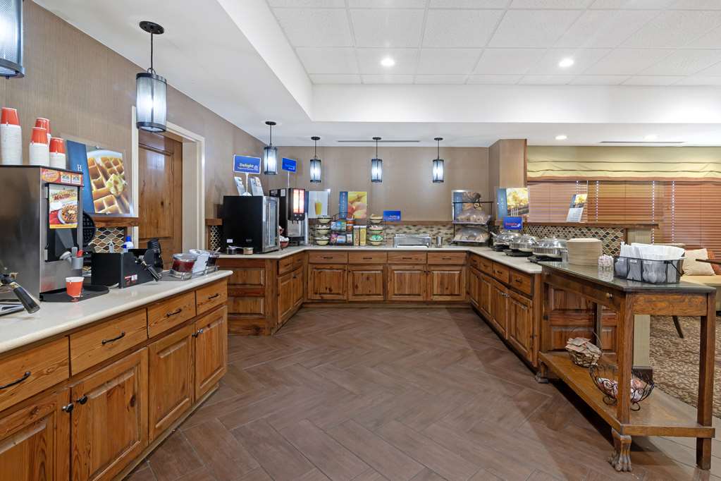 Best Western Colonial Inn - photo 5