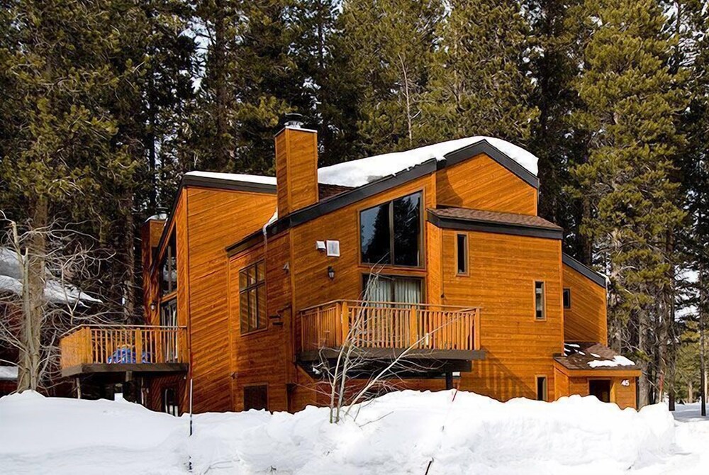 Mammoth Slopes Lodging - featured photo