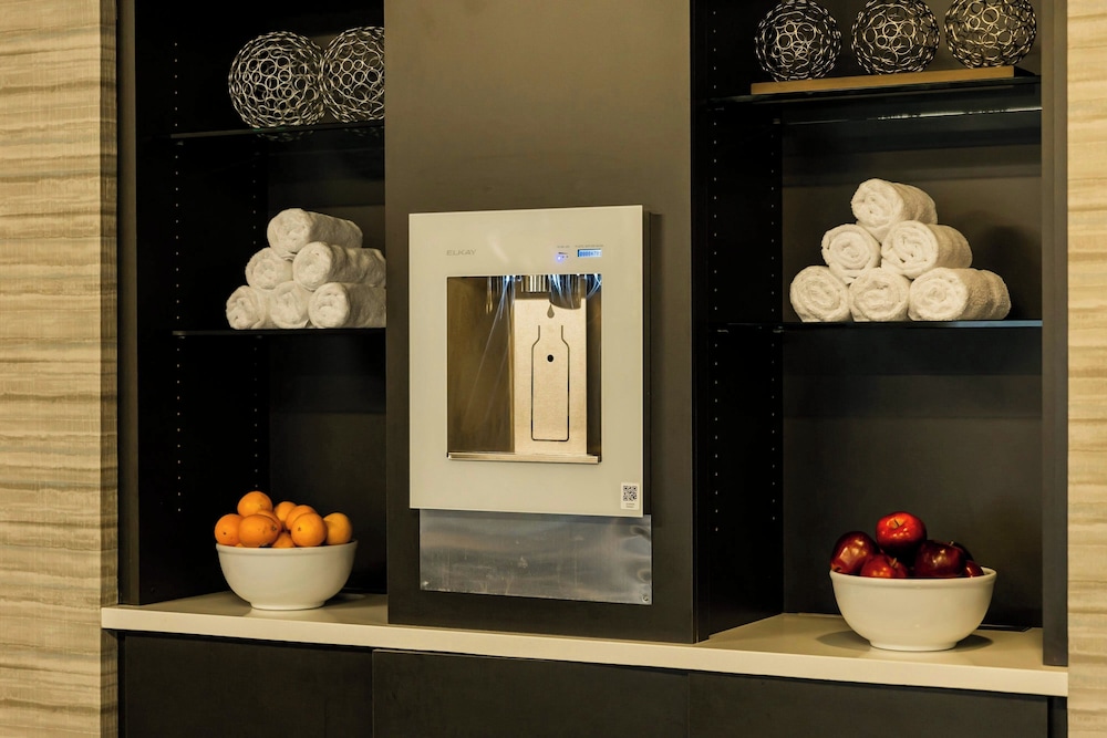 Courtyard by Marriott Lincroft Red Bank - photo 13