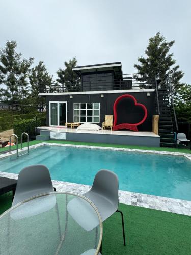 Inthanin Pool Villa 20468598 — Phetchabun