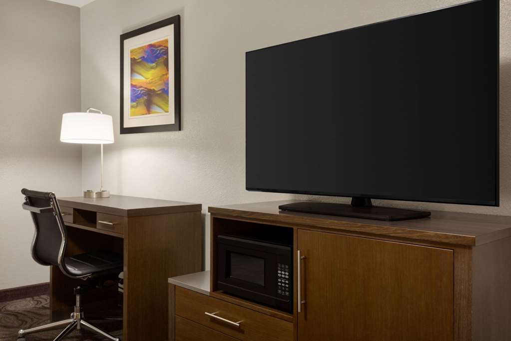Super 8 by Wyndham Eureka - photo 15