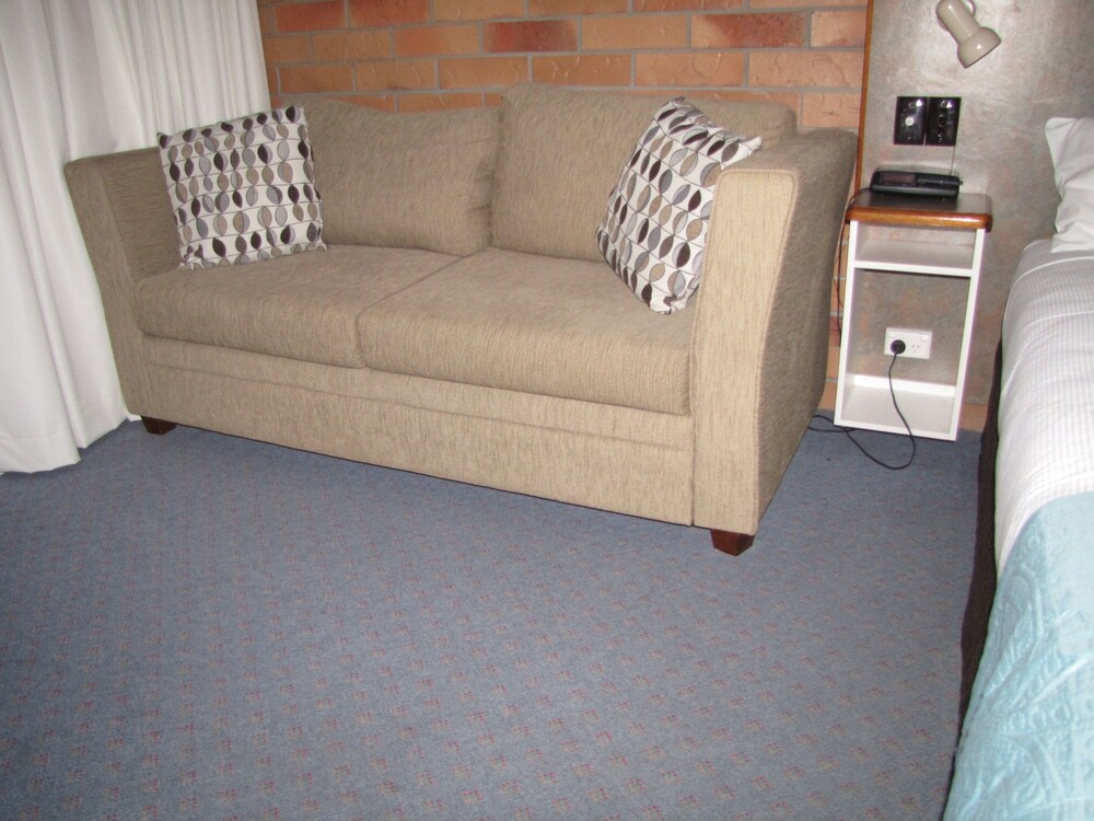 Copper Country Motor Inn — Nanango — photo 5