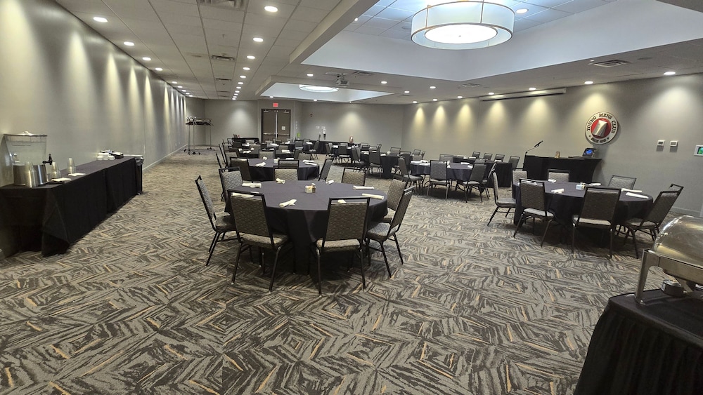 Holiday Inn Bloomington Normal by IHG - photo 30
