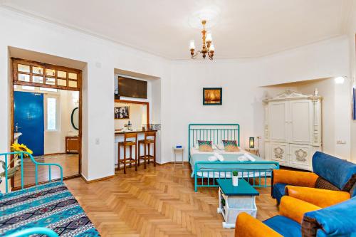 Blue Door Rhapsody Special Stay In Old Town