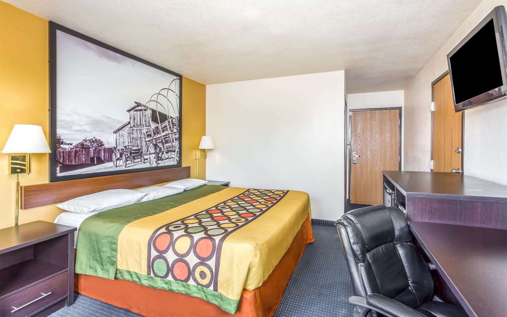 Super 8 by Wyndham Mesa Gilbert - photo 8
