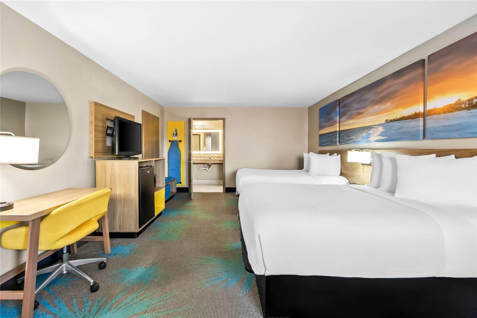 Days Inn by Wyndham Goose Creek - photo 12