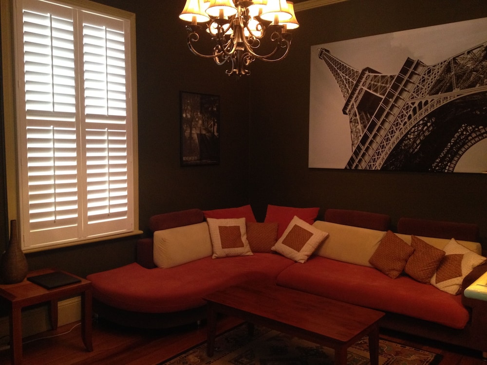 Terrace Central B&B Hotel in Fremantle, Australia