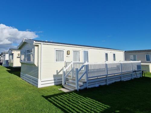 Nirvana West Sands Selsey in Selsey, United Kingdom