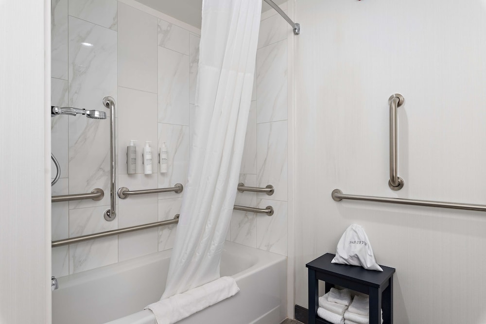 Hampton Inn Kansas City Downtown Financial District - photo 24