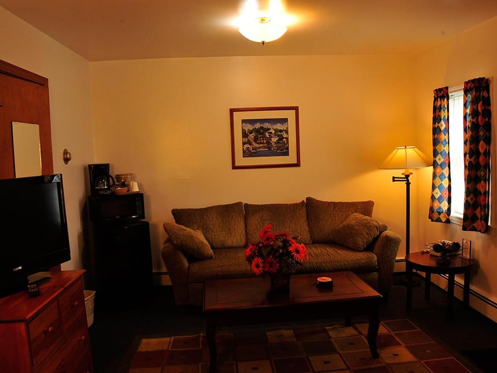 Willows Motel Williamstown - photo 24