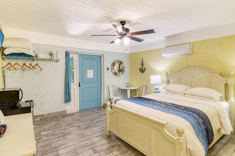 Siesta Key Palms Resort - photo 201