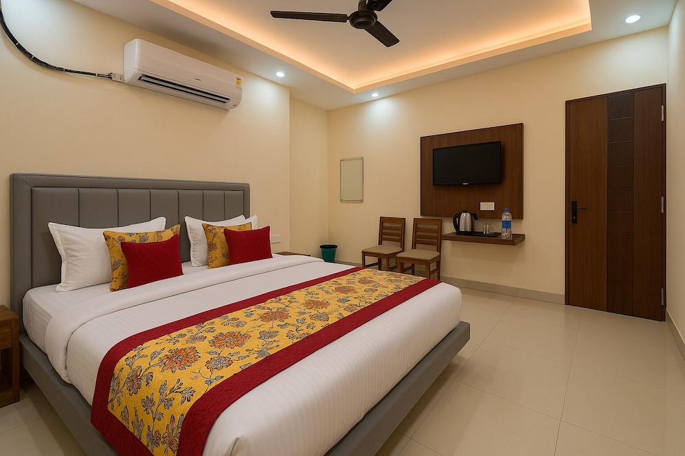 Hotel Rising in Ajodhya, India