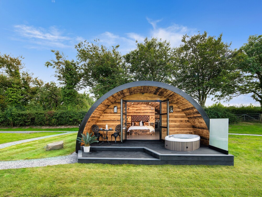 The Piglet Pod — hotel in Llanarth