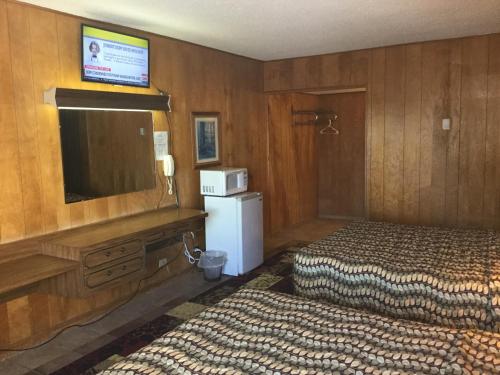 Towne Center Motel - photo 34