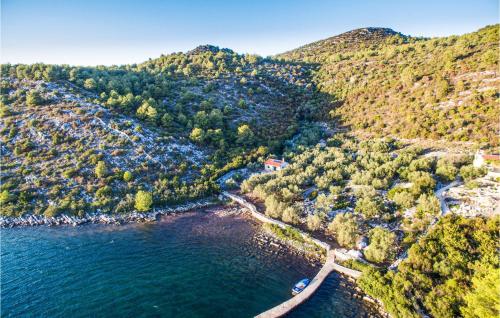 2 Bedroom Awesome Home In Sali — 4-Star Luxury Hotel in Sali, Croatia
