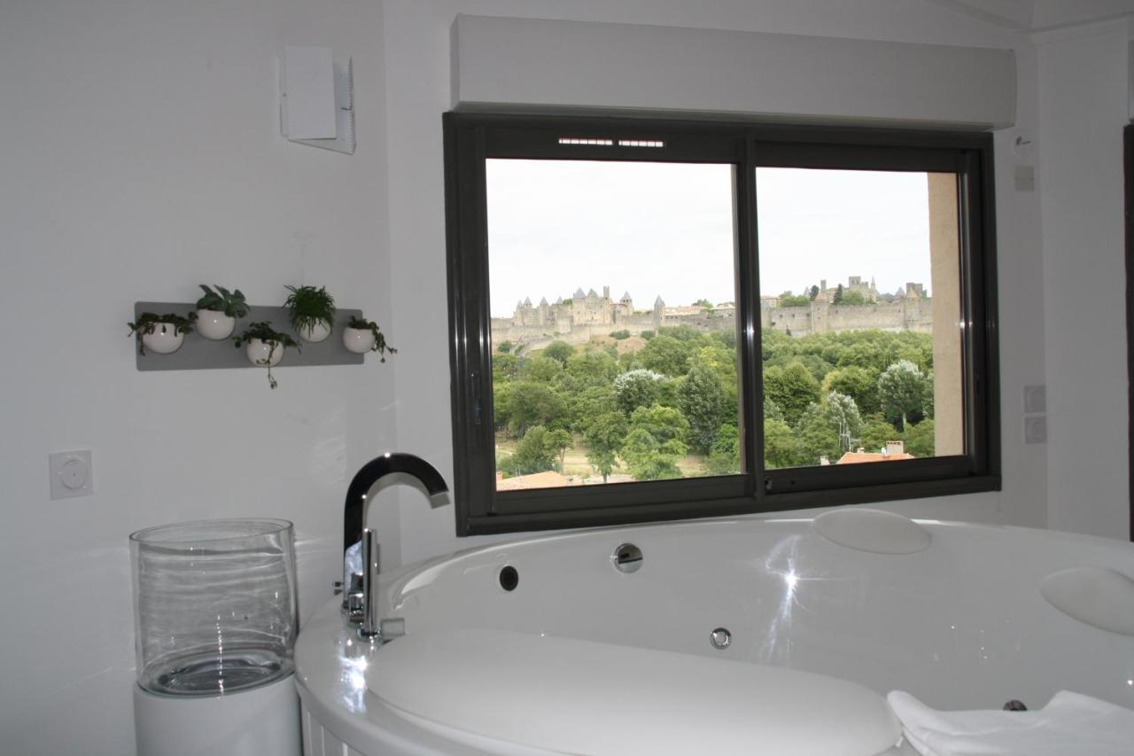 Les Suites du Saint Nazaire Vue Panoramique Sur la Cite Medievale Les Balcons de la Cite — 4-Star Luxury Hotel in Carcassonne, France