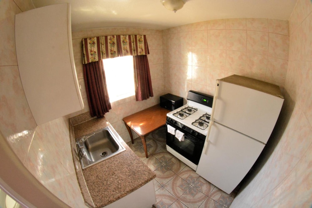 Palace Inn Oxnard - photo 36