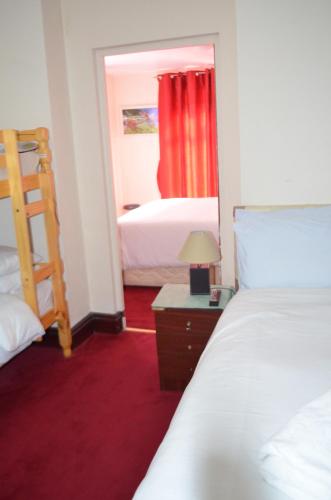 Lyndhurst Hotel — Blackpool — photo 3