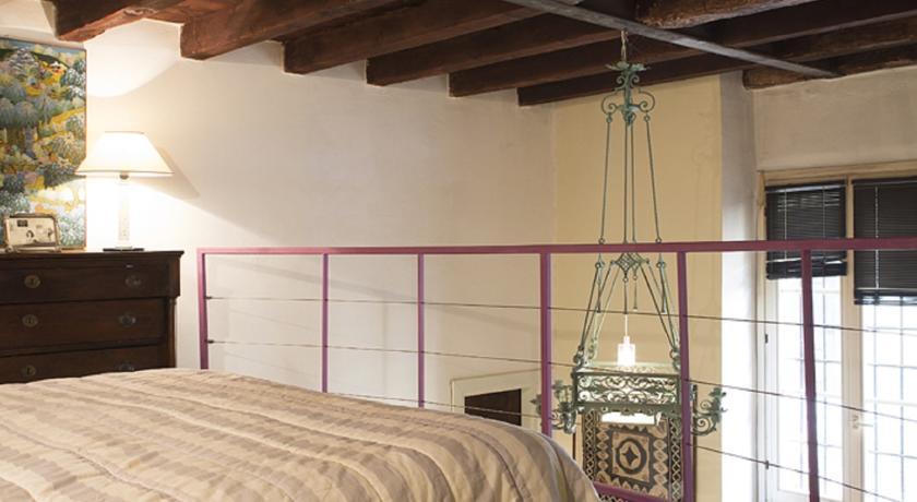 Navigli Darsena Apartment — 4-Star Luxury Hotel in Milan, Italy