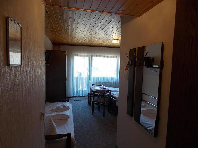 Gasthof Rh nperle — hotel in Motten