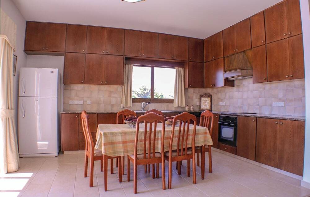 Stunning Home In Maroni Larnaca