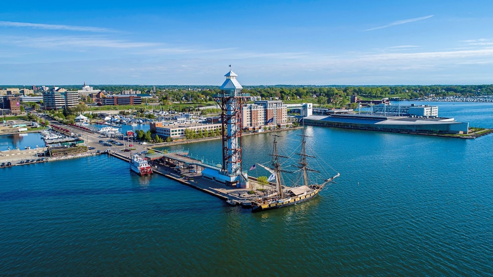 Courtyard by Marriott Erie Bayfront - photo 83