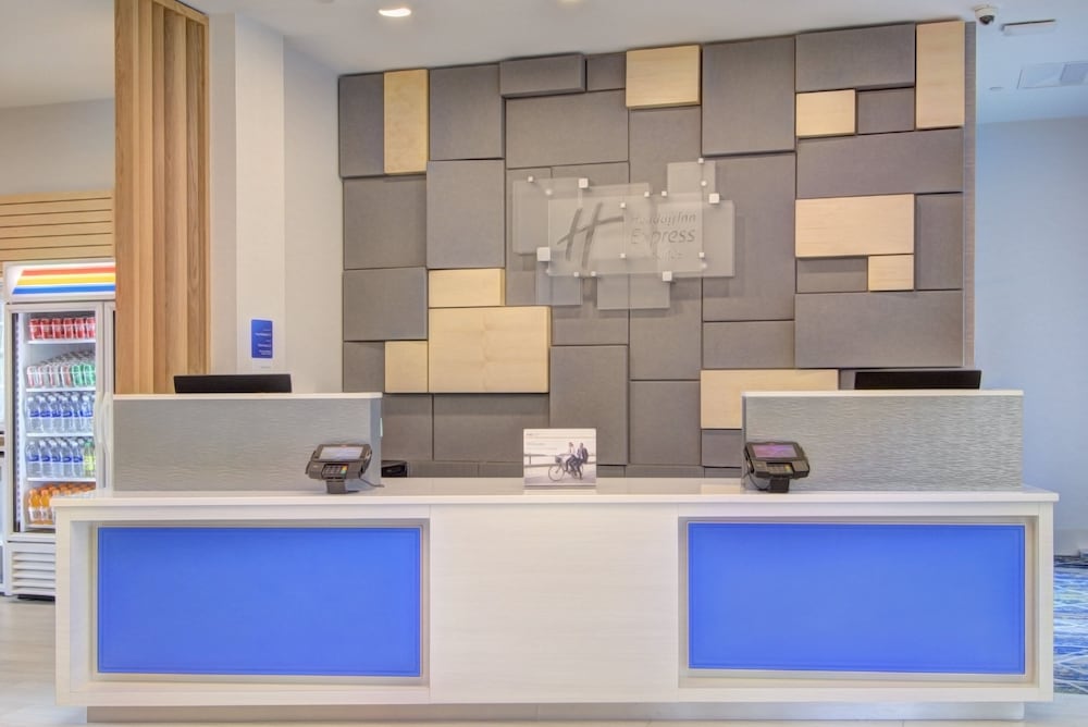 Holiday Inn Express & Suites Charlotte Southwest by IHG - photo 33