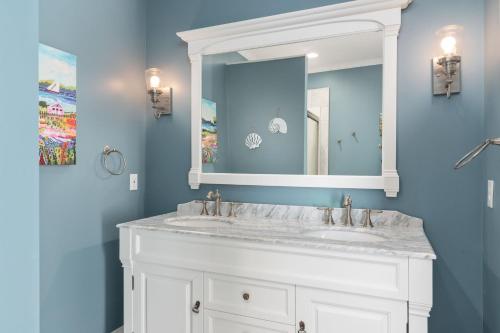 The Treasure Chest by Oak Island Accommodations - photo 23