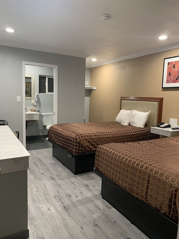 Colusa Motel - photo 18