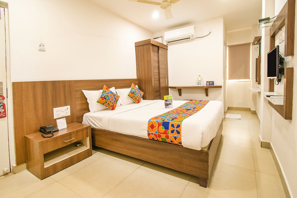 Oyo 13536 Hotel Delma in Tiruvallur, India