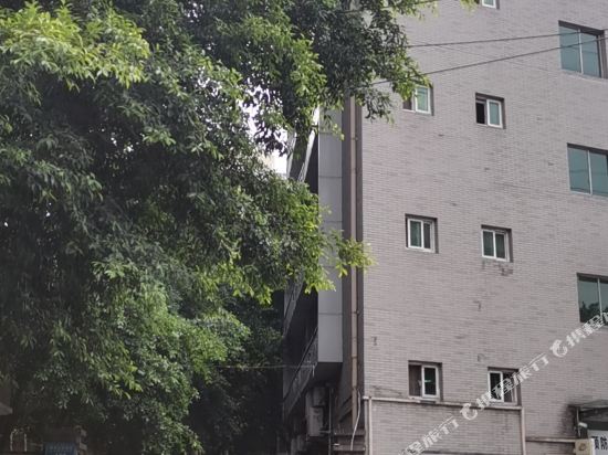 Jiahong B & B - carbon neutral hotel in Chongqing