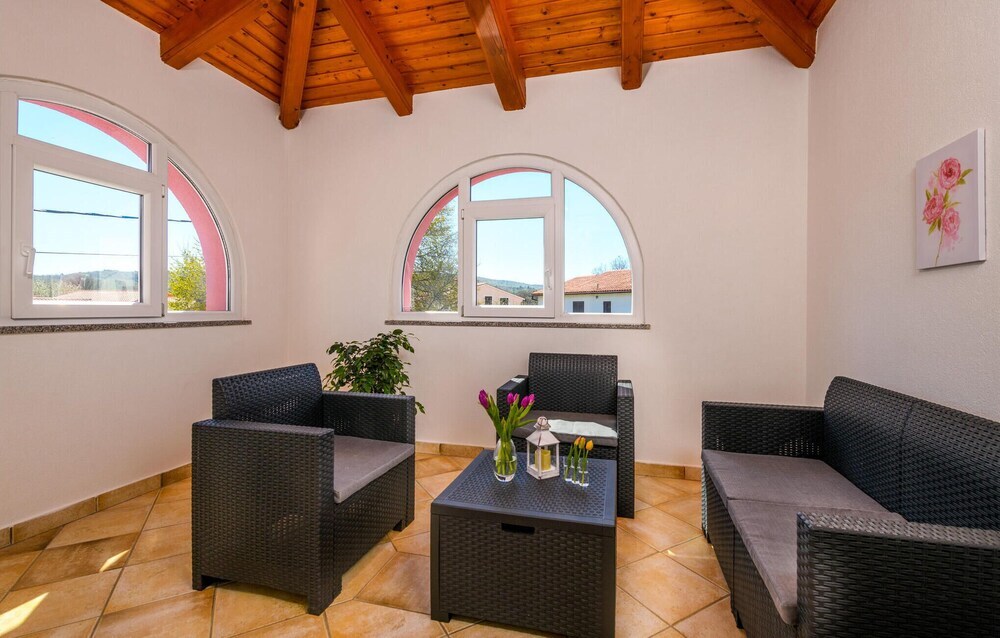Stunning Home In Kapelica With Wifi — 4-Star Luxury Hotel in Rasa, Croatia