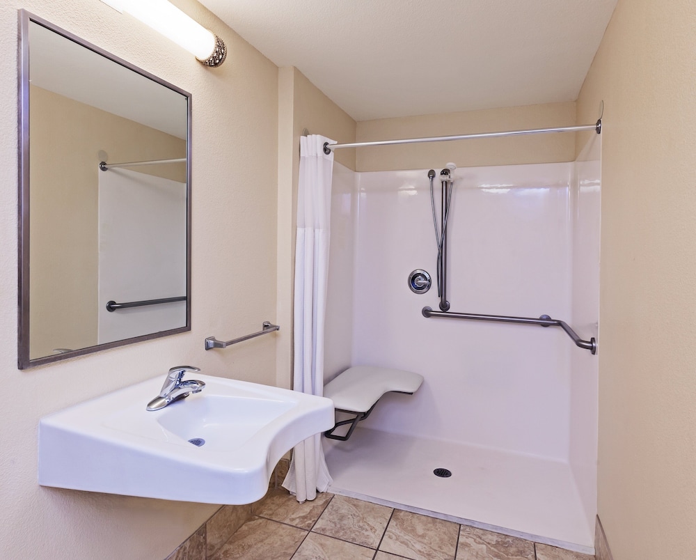 Staybridge Suites San Antonio Downtown Conv Ctr by IHG - photo 23