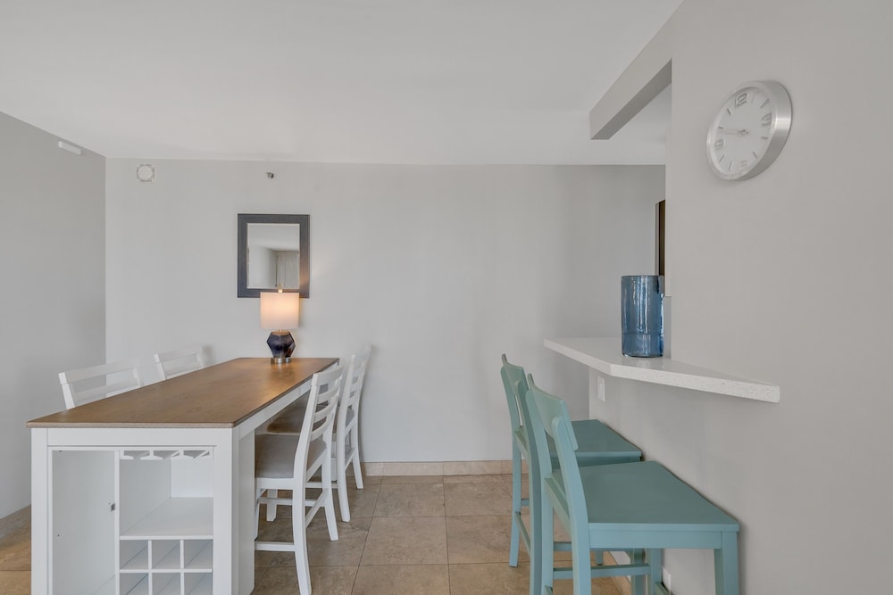 Tower 1 Suite 3514 KP by Koko Resort Vacation Rentals - photo 18
