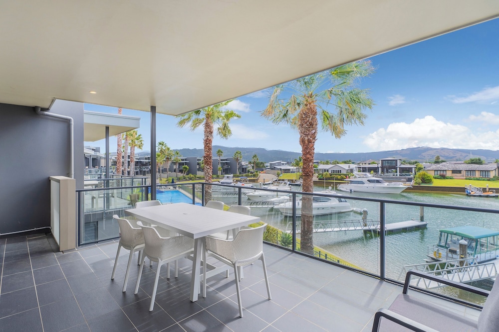 Sovereign Pier on the Waterways — 5-Star Luxury Hotel in Whitianga, New Zealand