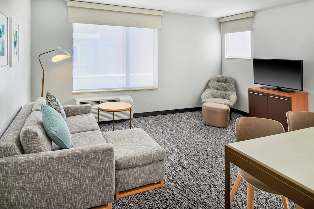 TownePlace Suites by Marriott Detroit Troy - photo 26