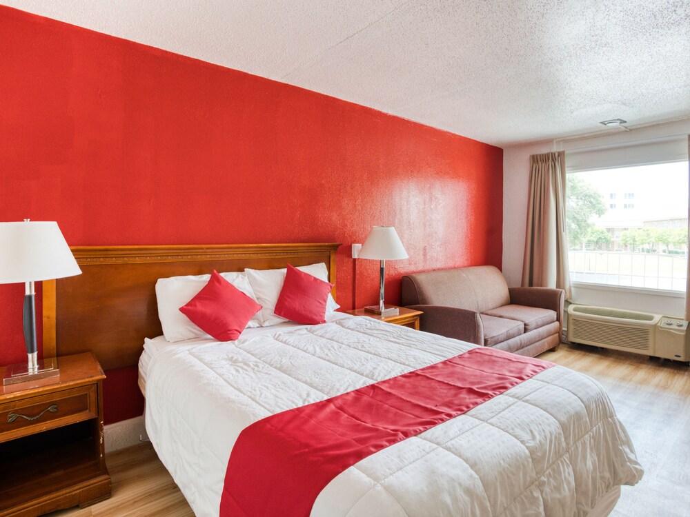 OYO Hotel Columbia SC West - photo 12