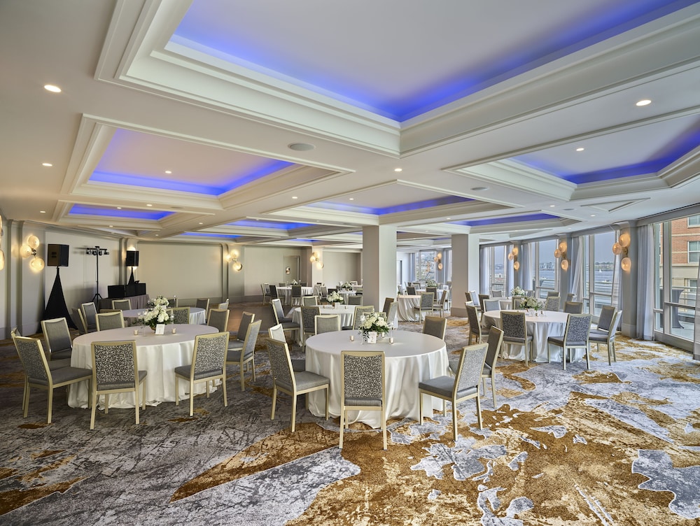 Battery Wharf Hotel Boston Waterfront - photo 37