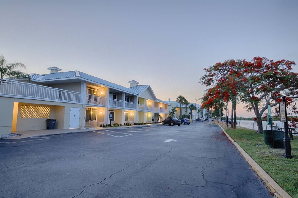 115 Little Harbor Inn - photo 16