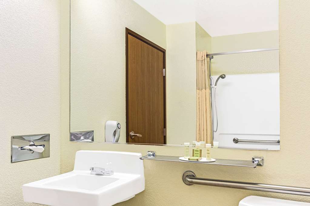 Super 8 by Wyndham Parker SE Denver Area - photo 6