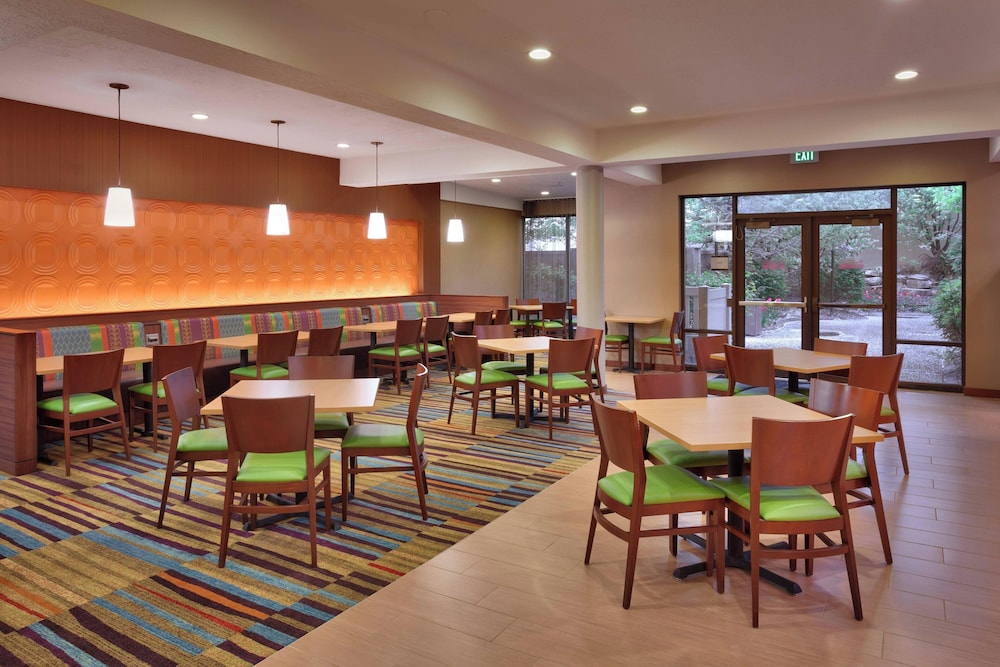 Fairfield Inn and Suites by Marriott Salt Lake City Downtown - photo 42