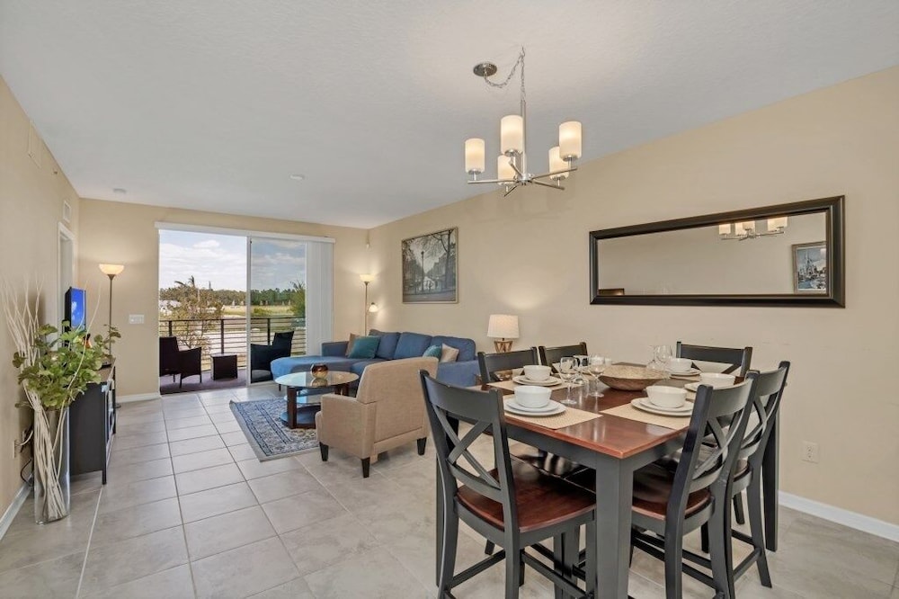 Voted #1 Resort Storey Lake Water Park 2 Bedroom Townhouse by Redawning - photo 22