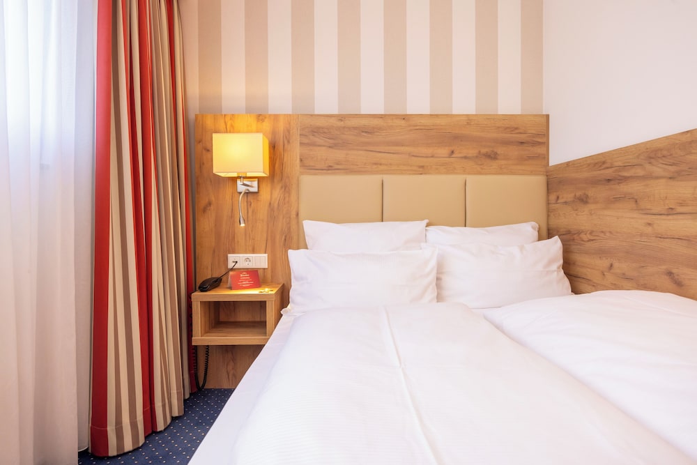 Parkhotel Hohenfeld Münster — Munster — photo 5