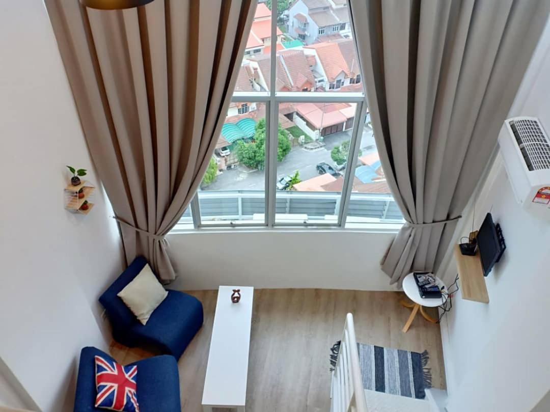 On Cloud 9 @ Ceo By Joal — 4-Star Luxury Hotel in George Town, Malaysia