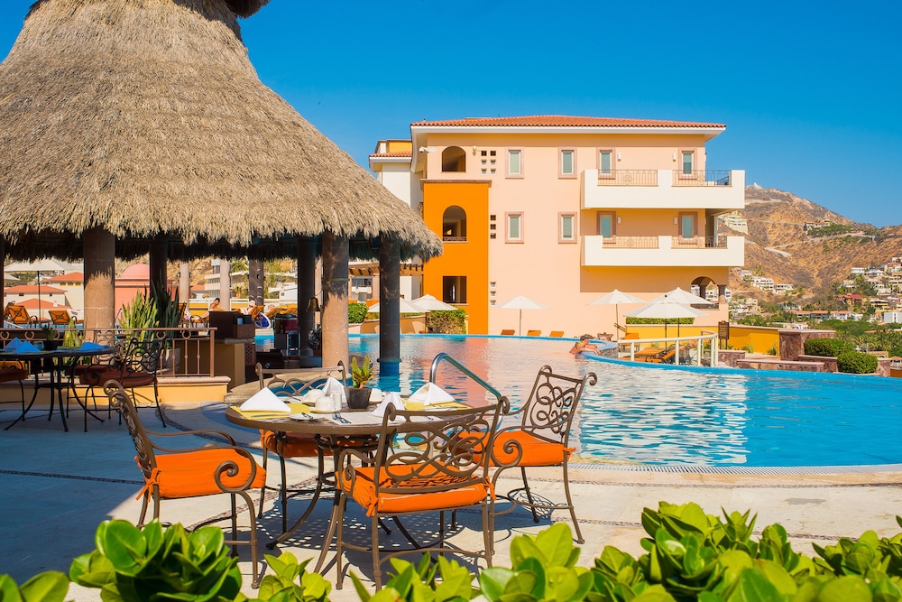 Poolside bar