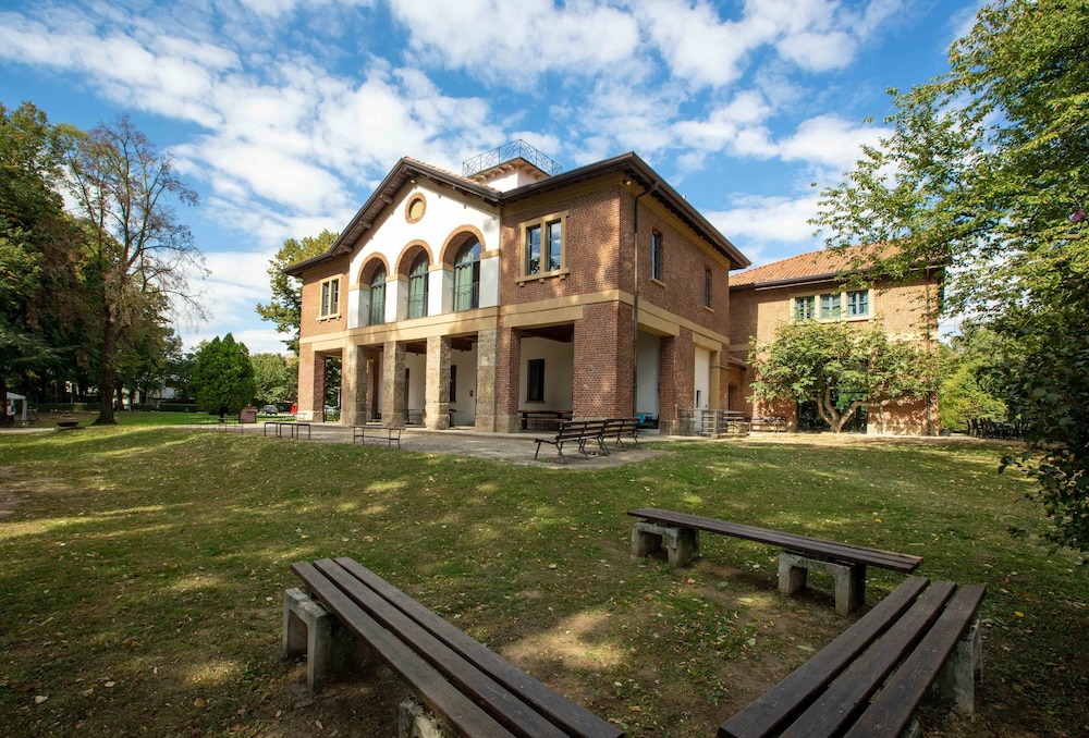 Ostello Cascina Costa Alta — hotel in Monza