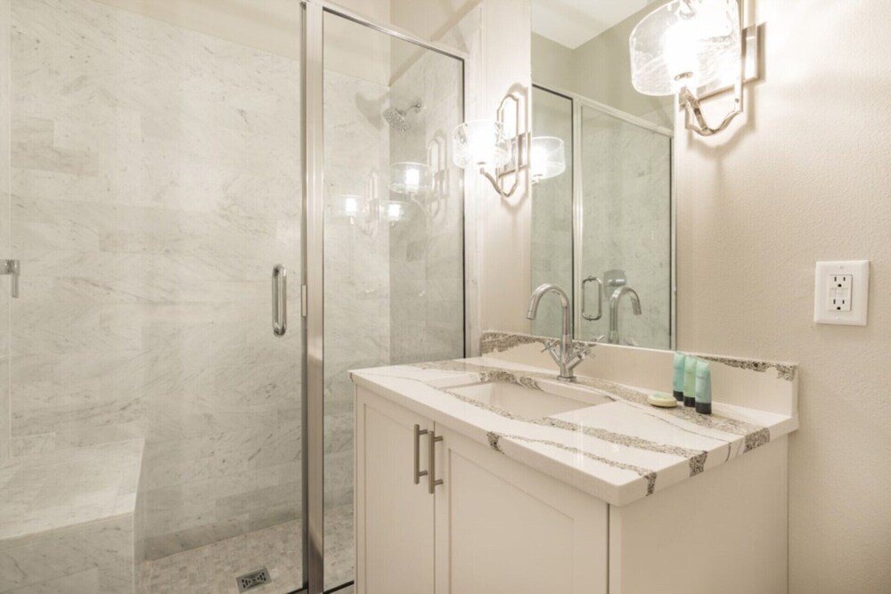 Luxury 6 Bedroom Villa on Reunion Resort and Spa Orlando Villa 3095 - photo 42