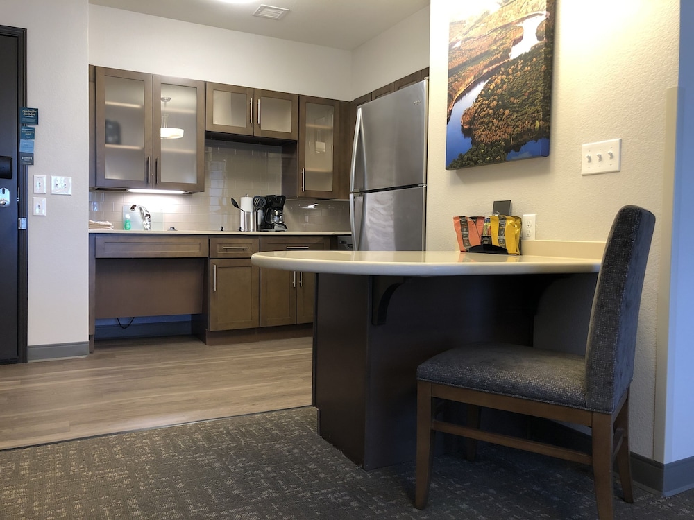 Staybridge Suites Wisconsin Dells Lake Delton by IHG - photo 25
